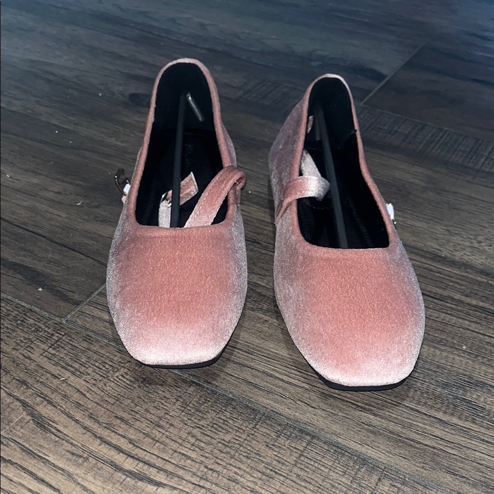 Elegant Pink Velvet Women's Shoes